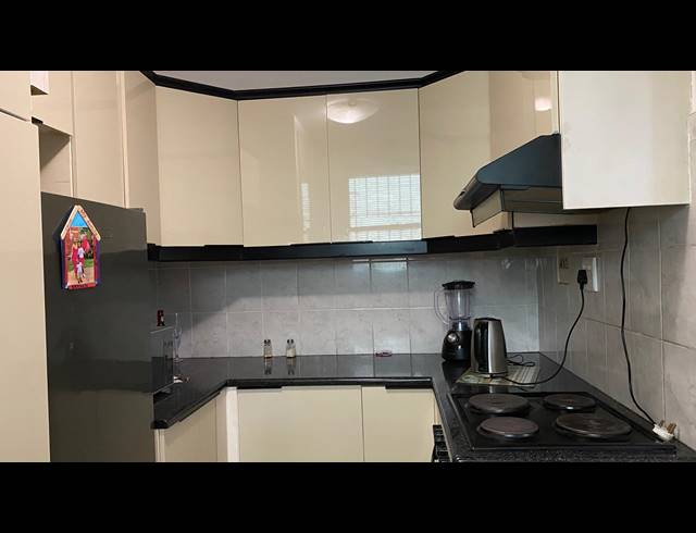 1.5 BEDROOM FLAT FOR SALE IN GLENWOOD